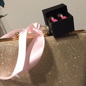 ♥️Mother’s Day special🎀1 dk red Ribbon pink Bx left 💕PINK CHARMS (Breast C Aw.